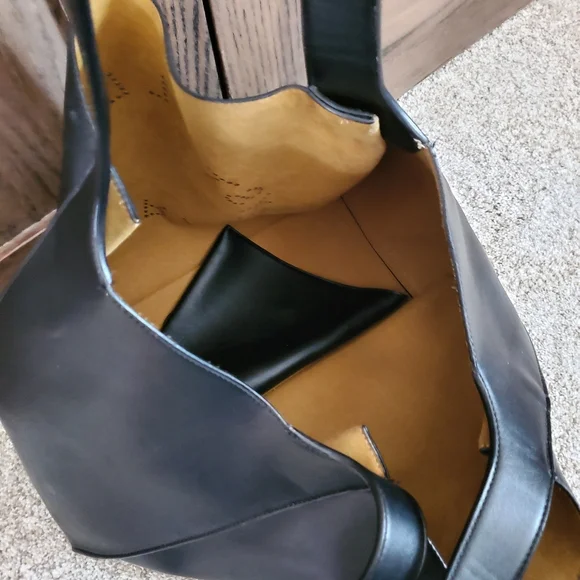 Stella McCartney Perforated Vegetarian Leather Tote - Picture 6 of 10